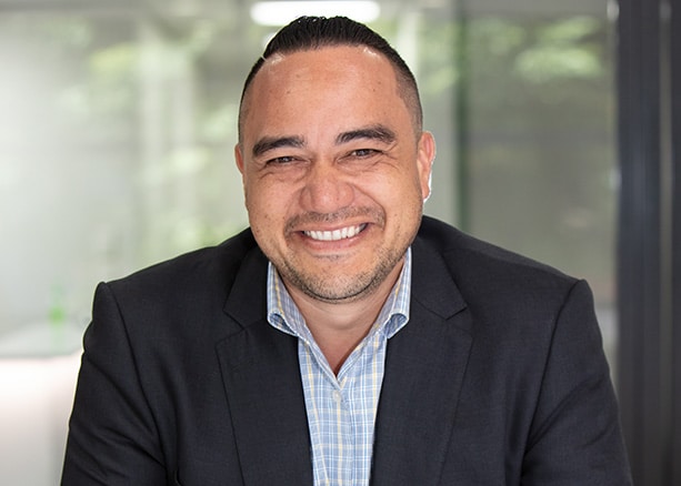 Kiwi Express Courier sales representative.