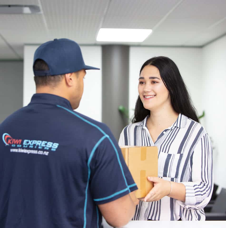 KiwiExpress-HOME-simply-need-a-courier urgent same day courier delivery service.